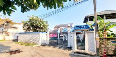 ขาย - ขายบ้านเดี่ยว 2 ชั้น สร้างโดย Land&House ซอยสุขุมวิท 101/1 ขาย 12 ล้าน ที่ดิน 119 ตรว., กรุงเทพ