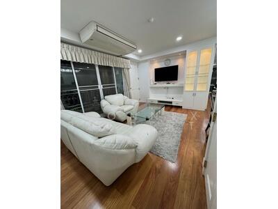 For Rent - Baan Thanon Sarasin condominium, Bangkok