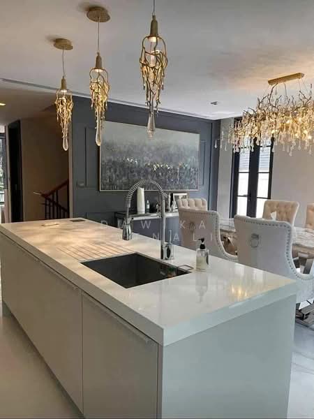 Quarter 31, Bangkok, 333 Soi Sukhumvit 31, Khlong Tan Nua, Watthana, Bangkok, 4 Bedrooms, 425 sqm, Townhouse For Rent, by Davika Chatnalin, 11805911 - DDproperty.com