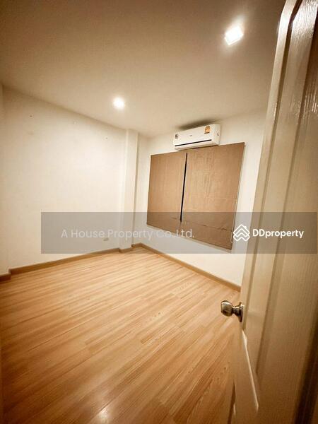 For Sale - Trio Town Village, Sriracha, Chon Buri