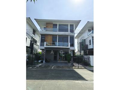 ขาย - Supalai Essence Ladprao : ศุภาลัย เอสเซ้นส์ ลาดพร้าว, กรุงเทพ