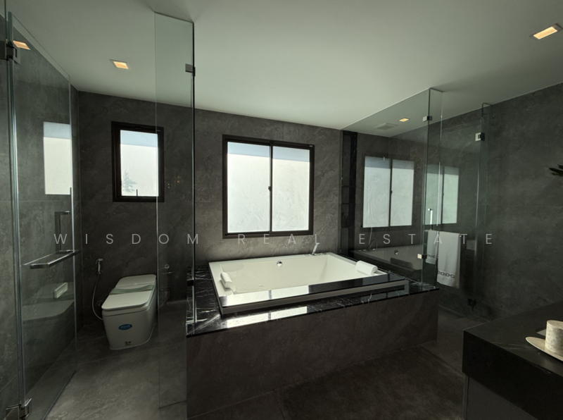 Grand Bangkok Boulevard Suksawat-Rama 3, Bangkok, Suk Sawat Rd, Rat Burana, Rat Burana, Bangkok, 5 Bedrooms, 850 sqm, Single Detached House For Sale, by Wisdom Real Estate, 11808655 - DDproperty.com