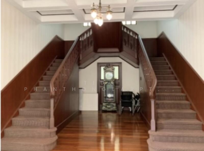 Colonial style and Wooden house @ Sathon Nuea, Bangkok, Silom, Bang Rak, Bangkok, 10+ Bedrooms, 878 sqm, Single Detached House For Rent, by Tida phanthonglarptawee, 11808782 - DDproperty.com