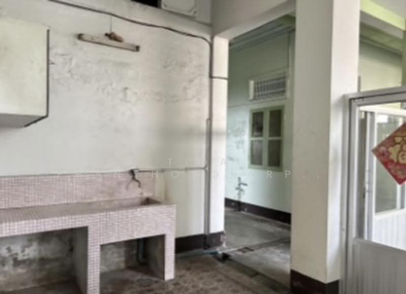 Colonial style and Wooden house @ Sathon Nuea, Bangkok, Silom, Bang Rak, Bangkok, 10+ Bedrooms, 878 sqm, Single Detached House For Rent, by Tida phanthonglarptawee, 11808782 - DDproperty.com