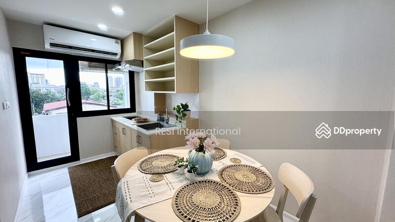 For Sale - Sathon Suites, Bangkok