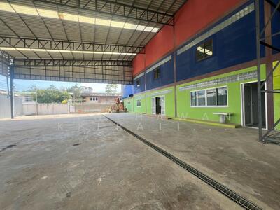 ขาย - โกดัง สำนักงาน ย่านตลิ่งชัน ทำเลสวนผัก, กรุงเทพ