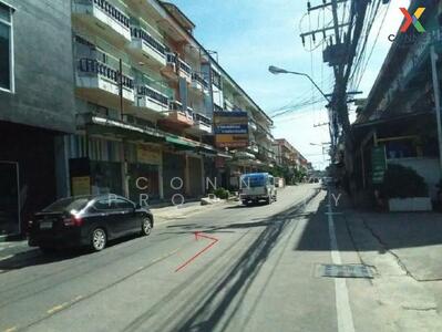 ขาย - อาคารพาณิชย์ 3 ชั้น ติดถนน บุญสัมพันธ์, ชลบุรี