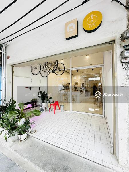 For Sale - Commercial building on main road Ladya near Icon Siam and BTS, shop house 5 floors, Bangkok