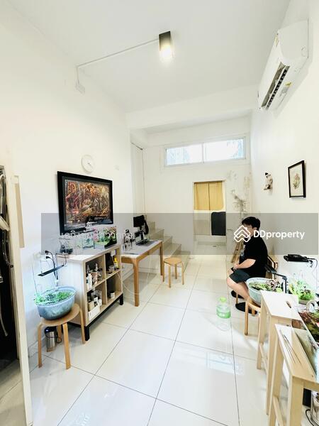 For Sale - Commercial building on main road Ladya near Icon Siam and BTS, shop house 5 floors, Bangkok