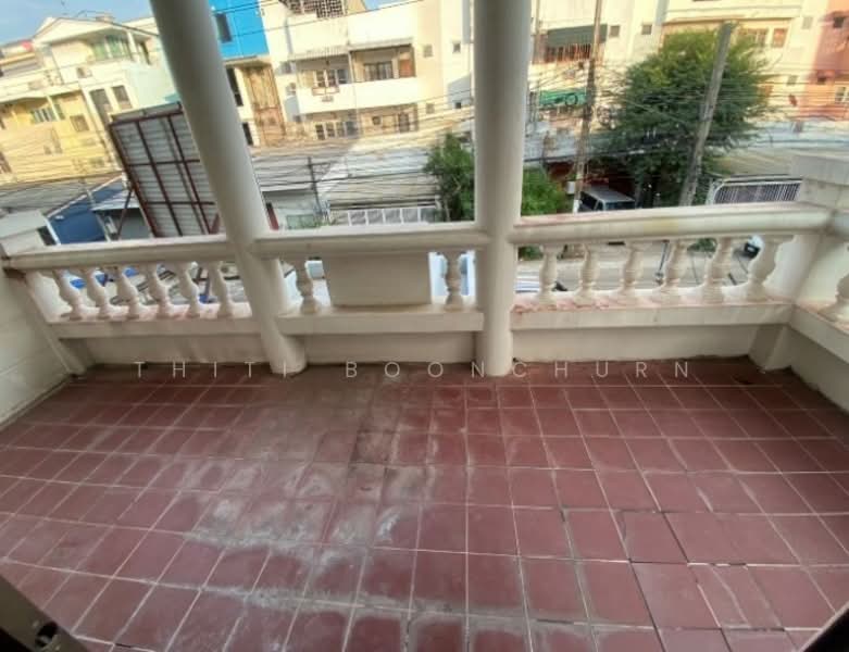 Sriwara Town in Town, Bangkok, Sriwara Road, Phlapphla, Wang Thonglang, Bangkok, 4 Bedrooms, 250 sqm, Townhouse For Rent, by Thiti Boonchurn, 11811295 - DDproperty.com