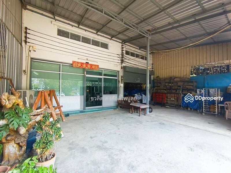 ขาย - ขายตึก 3 ชั้นครึ่ง 2 คูหา ถนนทางหลวง 117 ถนนโกสีย์ ติดถนนเมนหลัก อำเภอเมือง จังหวัดนครสวรรค์ SU, นครสวรรค์