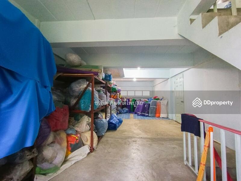 ขาย - ขายตึก 3 ชั้นครึ่ง 2 คูหา ถนนทางหลวง 117 ถนนโกสีย์ ติดถนนเมนหลัก อำเภอเมือง จังหวัดนครสวรรค์ SU, นครสวรรค์