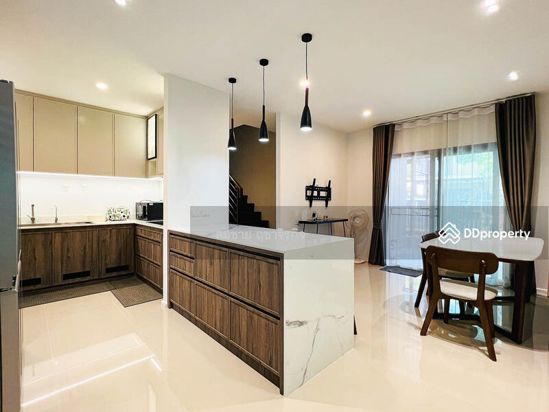 For Sale - Viranya Wongwaen-Onnut, Bangkok