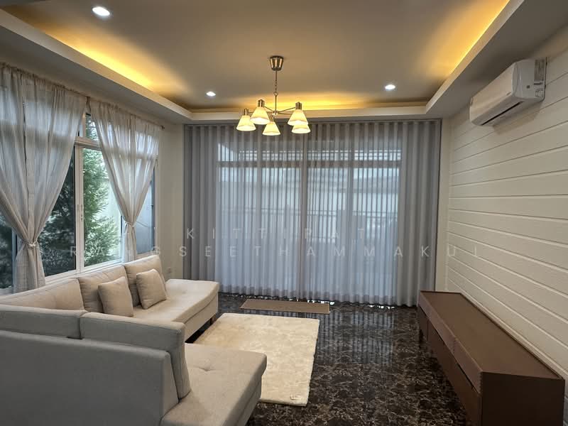 ศรุตาทาวน์ ระยอง, Rayong, Choeng Noen, Muang Rayong, Rayong, 3 Bedrooms, 202 sqm, Single Detached House For Sale, by Kittipat Rangseethammakul, 11813065 - DDproperty.com