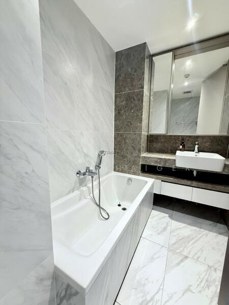 Fynn Asoke, Bangkok, 28 Sukhumvit 10 Alley, Khlong Toei, Khlong Toei, Bangkok, 2 Bedrooms, 50 sqm, Condo For Rent, by Khun THAIger, 11813147 - DDproperty.com