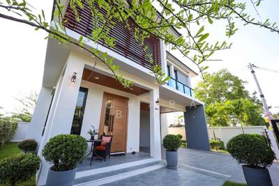 ขาย - Tamarind Village Pattaya : แทมมาริน วิลเลจ พัทยา, ชลบุรี