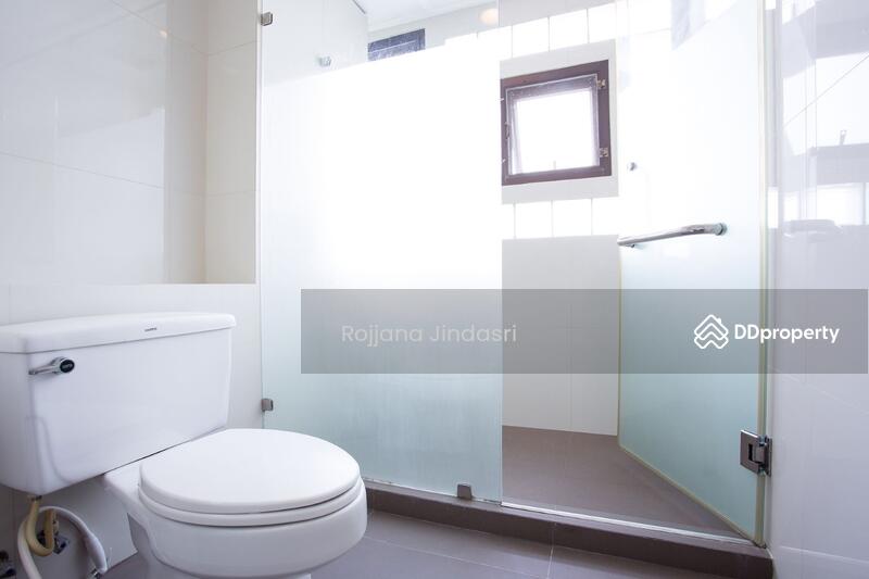 For Rent - Charoenjai Place, Bangkok