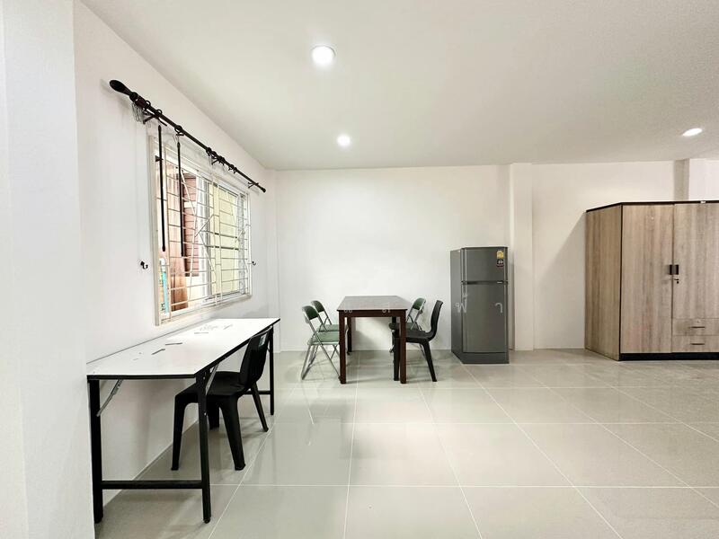 ให้เช่าทาวน์โฮม ม.เซนสิริ แหลมฉบัง ศรีราชา, Chon Buri (Pattaya), Thung Suk La, Si Racha, Chon Buri (Pattaya), 4 Bedrooms, 80 sqm, Townhouse For Rent, by Dusit Saengfa, 11814755 - DDproperty.com