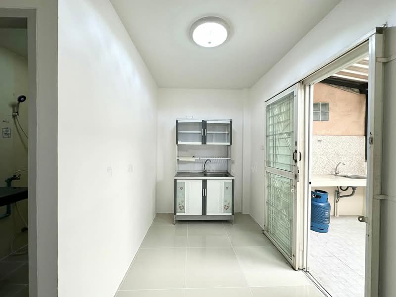 ให้เช่าทาวน์โฮม ม.เซนสิริ แหลมฉบัง ศรีราชา, Chon Buri (Pattaya), Thung Suk La, Si Racha, Chon Buri (Pattaya), 4 Bedrooms, 80 sqm, Townhouse For Rent, by Dusit Saengfa, 11814755 - DDproperty.com