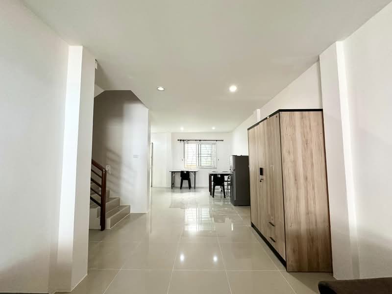 ให้เช่าทาวน์โฮม ม.เซนสิริ แหลมฉบัง ศรีราชา, Chon Buri (Pattaya), Thung Suk La, Si Racha, Chon Buri (Pattaya), 4 Bedrooms, 80 sqm, Townhouse For Rent, by Dusit Saengfa, 11814755 - DDproperty.com