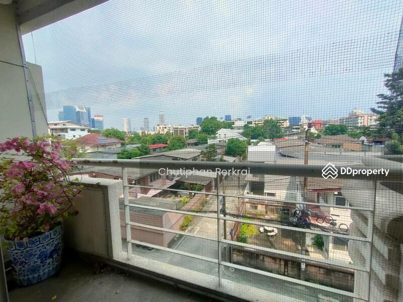 ขาย - ลพา เพลส คอนโดมิเนียม, กรุงเทพ