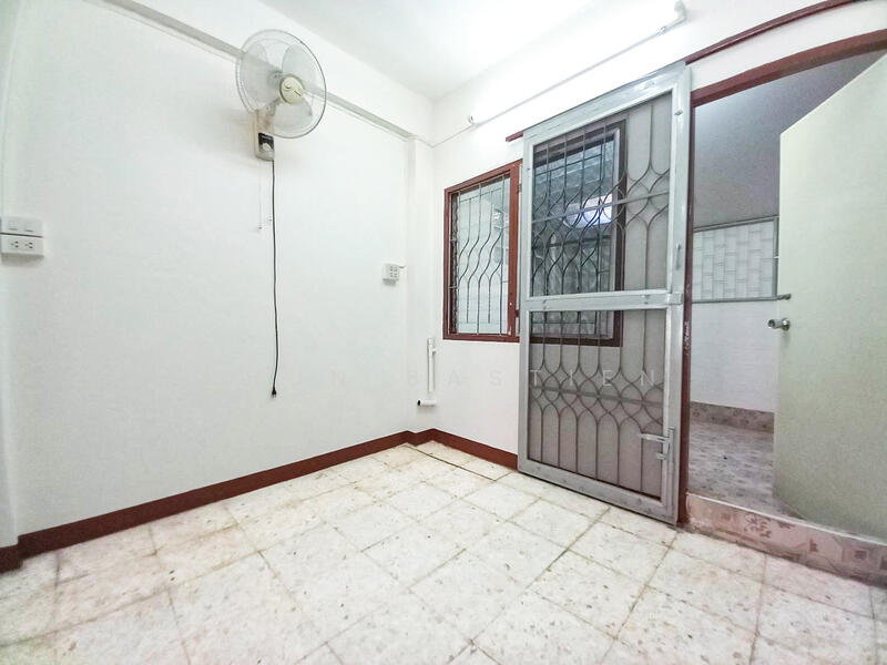 ให้เช่า - Thanasin Village : หมู่บ้านธนะสิน, กรุงเทพ