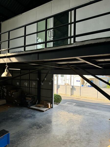 For Sale - The factory with land of 148 sq.wah, located in the purple zone area, Praksa, Samutprakarn, Samut Prakan