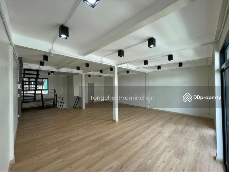 For Rent - อาคารพานิชย์ให้เช่า สาทร : Commercial building for rent sathorn, Bangkok