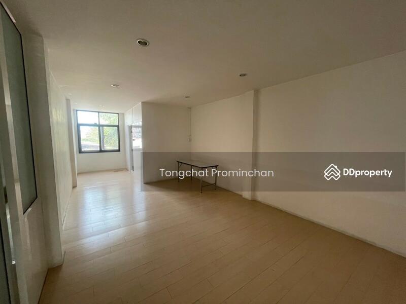 For Rent - อาคารพานิชย์ให้เช่า รัชโยธิน : commercial building for rent ratchayothin, Bangkok