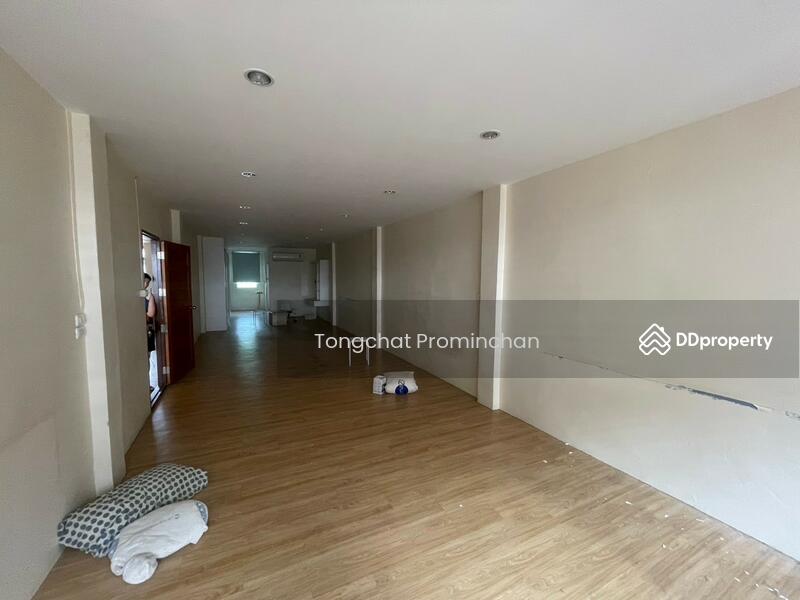 For Rent - อาคารพานิชย์ให้เช่า รัชโยธิน : commercial building for rent ratchayothin, Bangkok