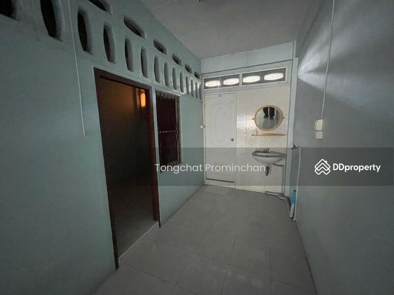 For Rent - อาคารพานิชย์ให้เช่า รัชโยธิน : commercial building for rent ratchayothin, Bangkok
