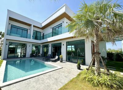 ขาย - บ้านพูลวิลลาหรู 4 ห้องนอน ในห้วยใหญ่ - พัทยา, ชลบุรี