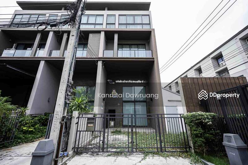 ขาย - Baan Klang Muang Ratchayothin : บ้านกลางเมือง รัชโยธิน, กรุงเทพ