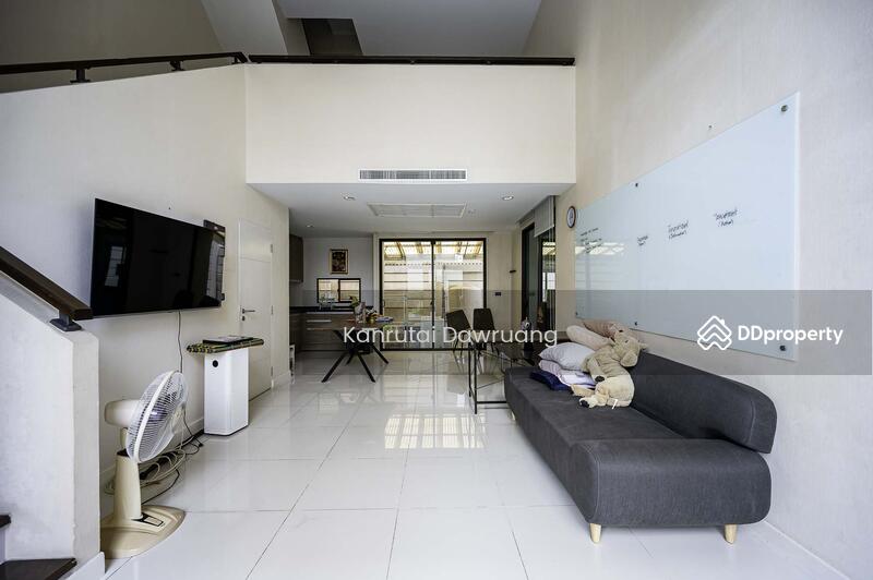 ขาย - Baan Klang Muang Ratchayothin : บ้านกลางเมือง รัชโยธิน, กรุงเทพ