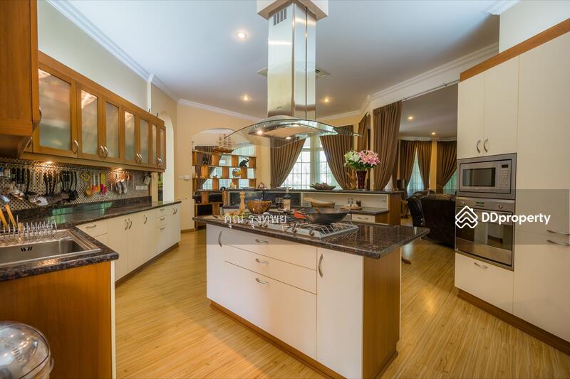For Sale - Beautiful Saraphi Family Estate Luxury Living with Extensive Gardens, Guest House & Private Po, Chiang Mai