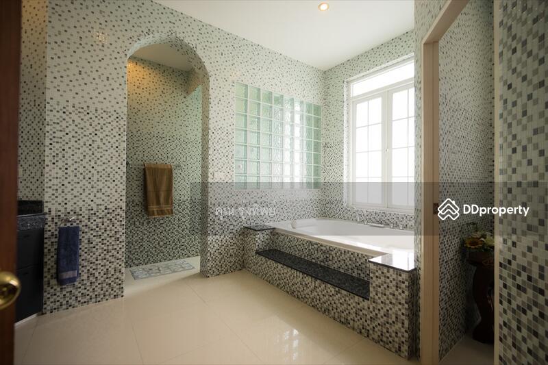 For Sale - Beautiful Saraphi Family Estate Luxury Living with Extensive Gardens, Guest House & Private Po, Chiang Mai