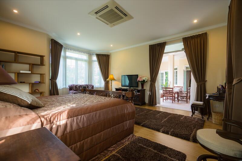 Beautiful Saraphi Family Estate Luxury Living with Extensive Gardens, Guest House & Private Po, Chiang Mai, Tha Wang Tal, Saraphi, Chiang Mai, 9 Bedrooms, 626 sqm, Villa For Sale, by คุณ รุ่งทิพย์, 11818599 - DDproperty.com