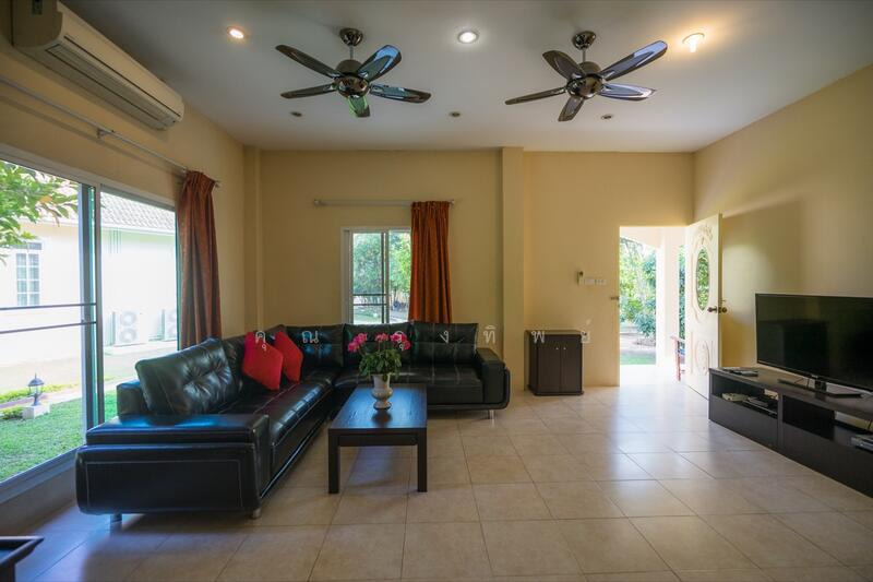 Beautiful Saraphi Family Estate Luxury Living with Extensive Gardens, Guest House & Private Po, Chiang Mai, Tha Wang Tal, Saraphi, Chiang Mai, 9 Bedrooms, 626 sqm, Villa For Sale, by คุณ รุ่งทิพย์, 11818599 - DDproperty.com
