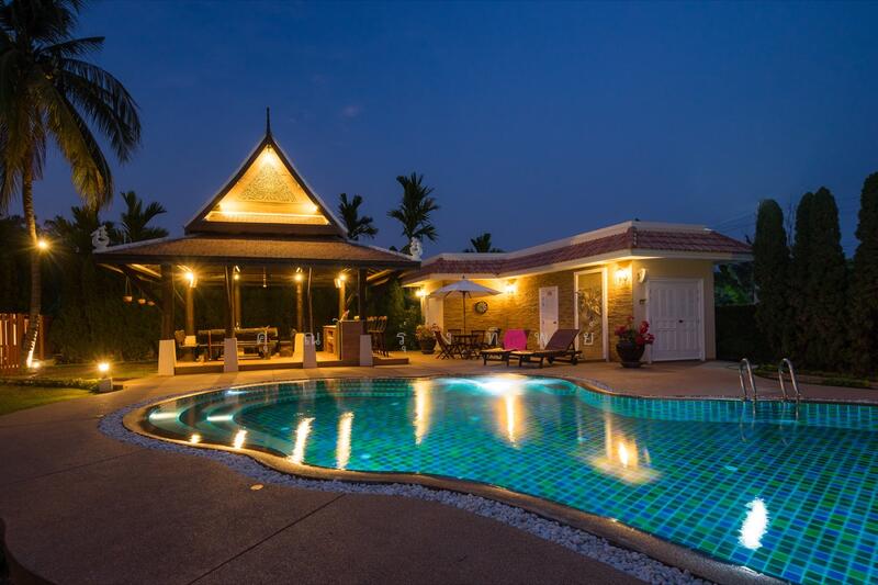 Beautiful Saraphi Family Estate Luxury Living with Extensive Gardens, Guest House & Private Po, Chiang Mai, Tha Wang Tal, Saraphi, Chiang Mai, 9 Bedrooms, 626 sqm, Villa For Sale, by คุณ รุ่งทิพย์, 11818599 - DDproperty.com