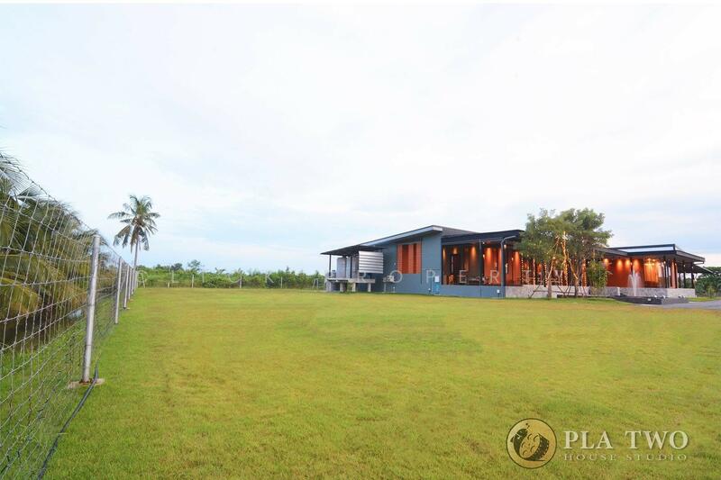 For Sale - House with 13 rai of land, Amphawa, Samut Songkhram
