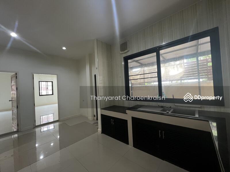 ขาย - Maneeya Masterpiece Rattanathibet : มณียา มาสเตอร์พีซ รัตนาธิเบศร์, นนทบุรี