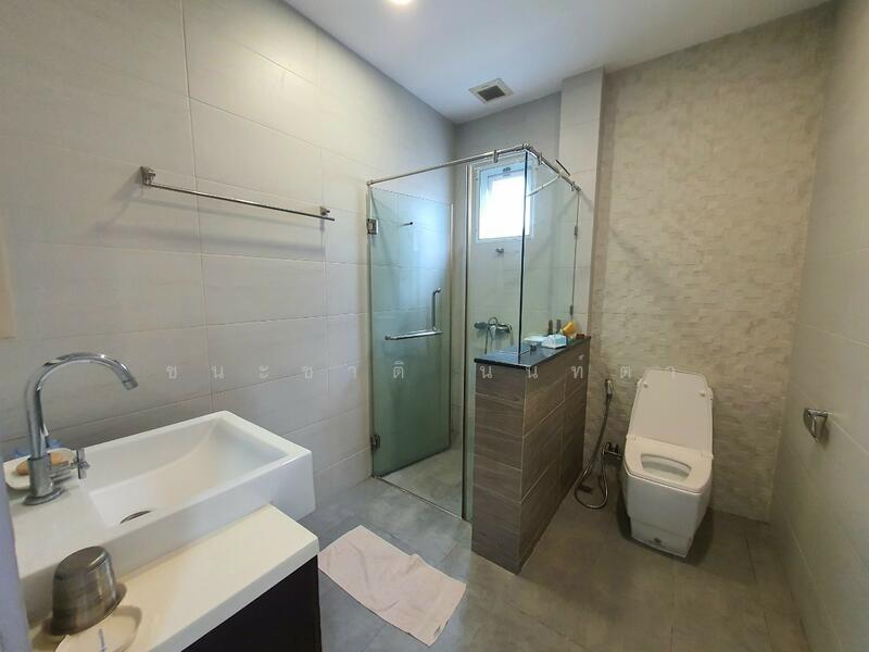 ซอยลาดพร้าว 1 แยก 29, Bangkok, Jom Phon, Chatuchak, Bangkok, 4 Bedrooms, 452 sqm, Single Detached House For Sale, by ชนะชาติ นนท์ตา, 11819668 - DDproperty.com