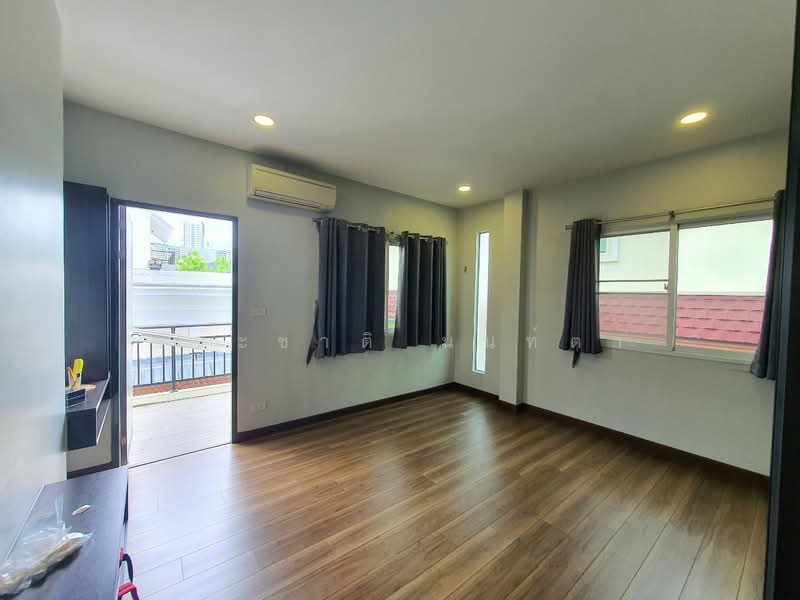 ซอยลาดพร้าว 1 แยก 29, Bangkok, Jom Phon, Chatuchak, Bangkok, 4 Bedrooms, 452 sqm, Single Detached House For Sale, by ชนะชาติ นนท์ตา, 11819668 - DDproperty.com