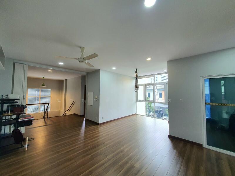 ซอยลาดพร้าว 1 แยก 29, Bangkok, Jom Phon, Chatuchak, Bangkok, 4 Bedrooms, 452 sqm, Single Detached House For Sale, by ชนะชาติ นนท์ตา, 11819668 - DDproperty.com