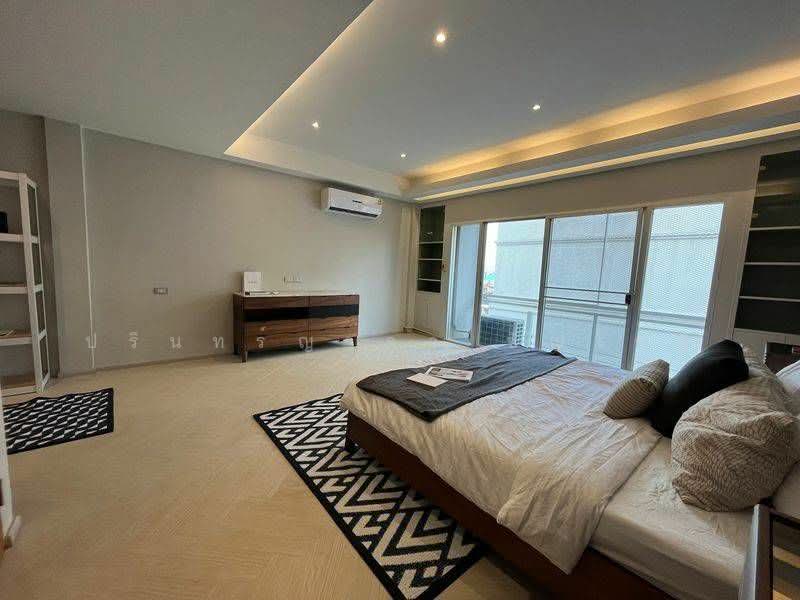 Modern Townhouse Punnavithi, Bangkok, Bang Na, Bangkok, 3 Bedrooms, 220 sqm, Townhouse For Rent, by ปรินทร์ญาดา ชิณโชติ, 11821352 - DDproperty.com