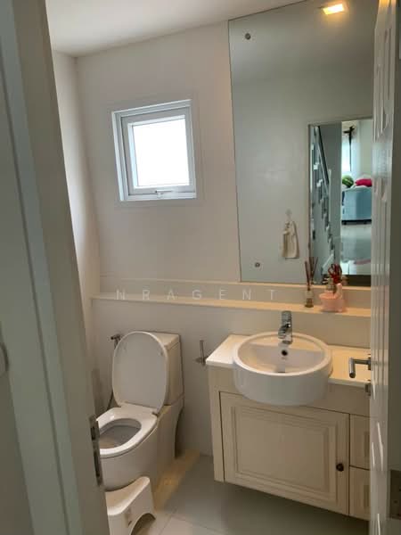 ขาย - Burasiri Panyaintra : บุราสิริ ปัญญาอินทรา, กรุงเทพ