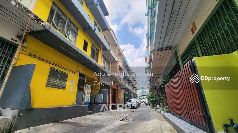 For Sale - Shophouse 2 units combined for sale with income. Fully rented, Pridi Banomyong 2, Phra Khanong, Bangkok
