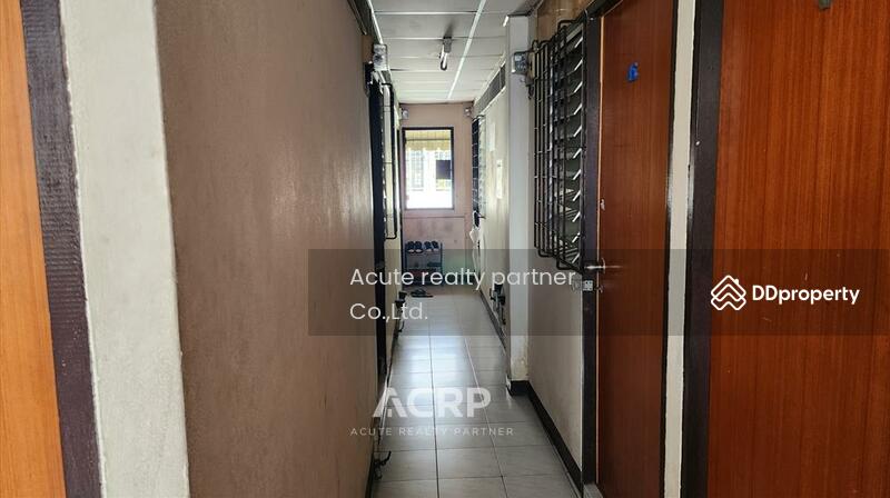For Sale - Shophouse 2 units combined for sale with income. Fully rented, Pridi Banomyong 2, Phra Khanong, Bangkok