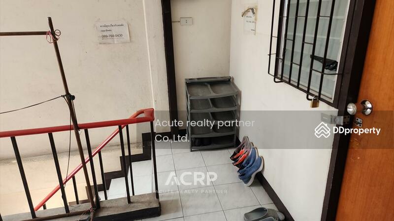 For Sale - Shophouse 2 units combined for sale with income. Fully rented, Pridi Banomyong 2, Phra Khanong, Bangkok