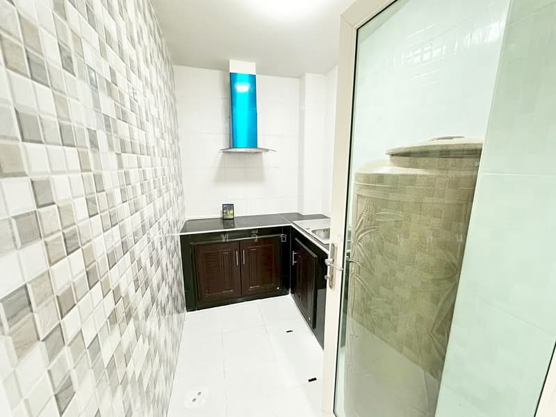 Greenwich Ramintra, Bangkok, 988 Ram Inthra Road, Ram Inthra, Khan Na Yao, Bangkok, 4 Bedrooms, 180 sqm, Townhouse For Sale, by นภดล ทวีธรรมนุสิน, 11822444 - DDproperty.com